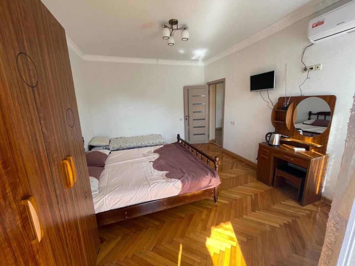 Гостевой Дом На Гечба Gagra Exterior foto