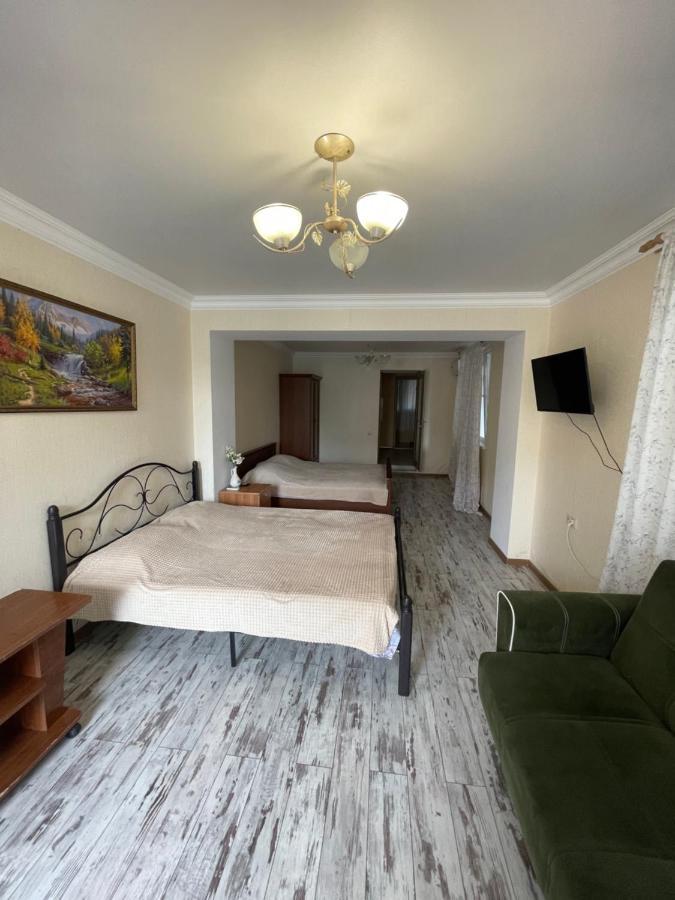 Гостевой Дом На Гечба Gagra Exterior foto