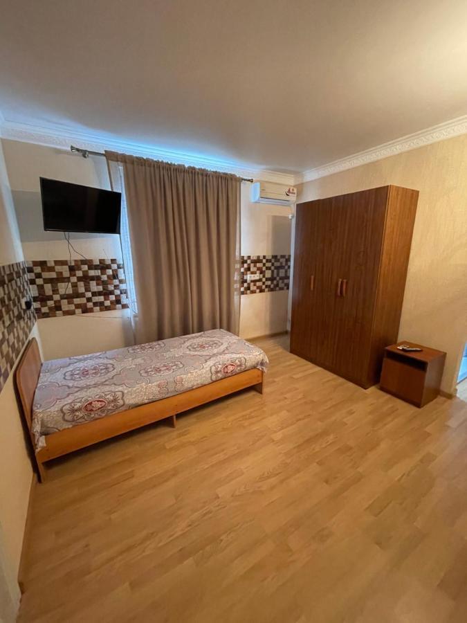 Гостевой Дом На Гечба Gagra Exterior foto
